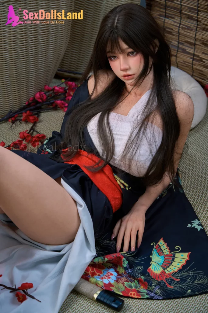 Real-Lady 150cm Japanese Sex Doll Evie